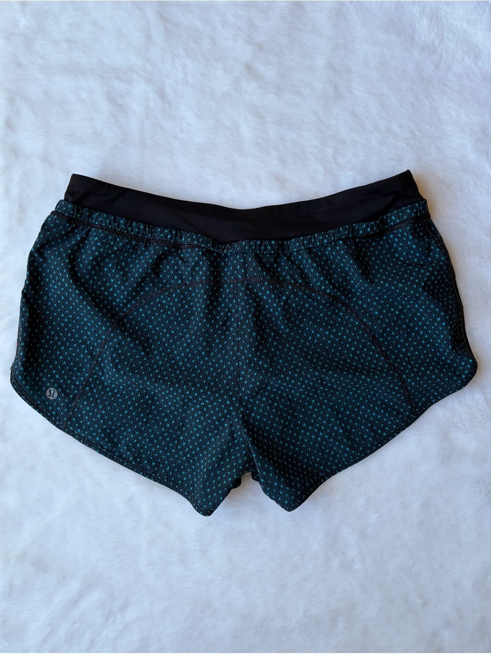 Lululemon Run It Out Polka Dot Short